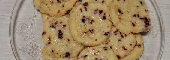 Galletas de naranja y arándanos secos