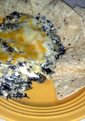A picture of Spicy Spinach & Artichoke Dip.