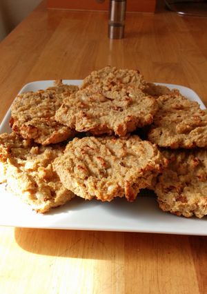 A picture of 10 mins Oatmeal cookies.