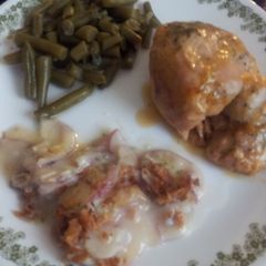 A picture of Creamy tomato garlic chicken crockpot.