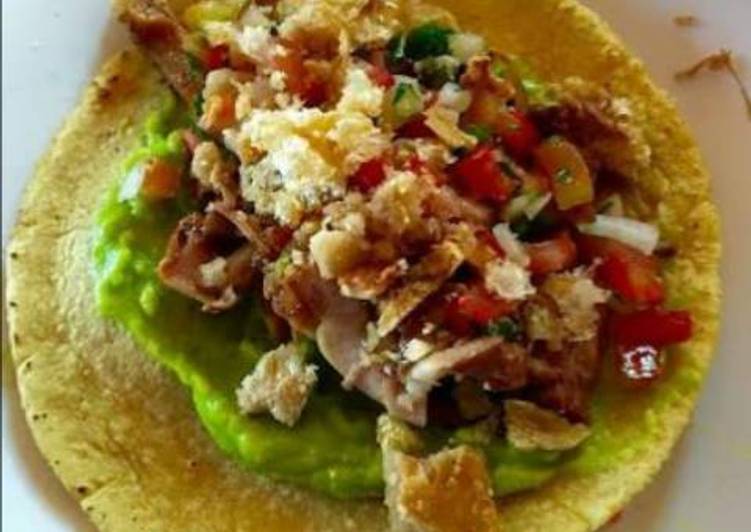 Taco de chicharrón de cerdo