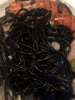 Una foto de Spaguetti integral con almejas