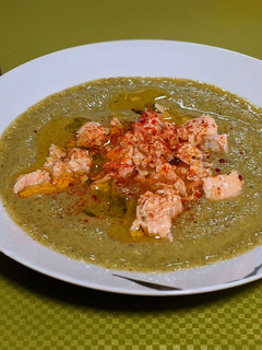 Una foto de Crema de brócoli con salmón al natural