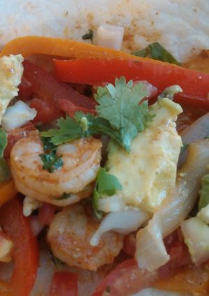 A picture of Shrimp Fajitas.