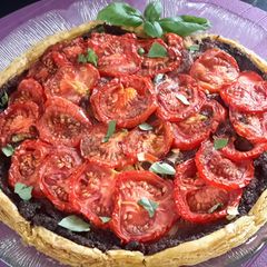 A picture of Sig's Olive, Pesto and Tomato Tartlet.