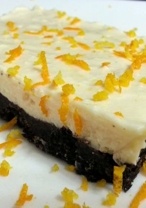 A picture of White Chocolate Cheese Cake.