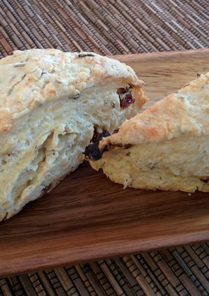 A picture of Savory scones with sun dried tomatoes.