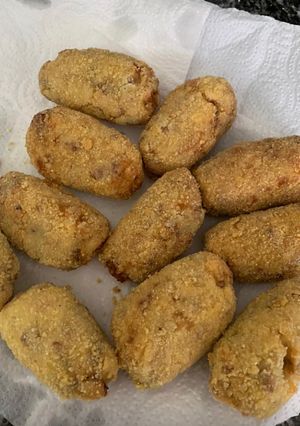 Una foto de Croquetas de longaniza sin gluten y sin lactosa