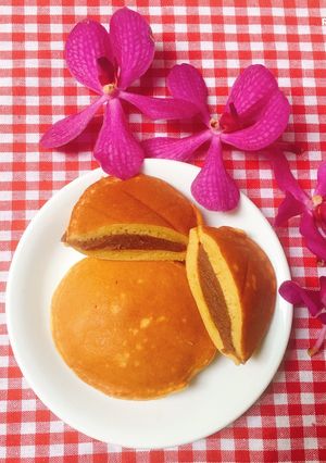 Hình của món Bánh Dorayaki Nhân Đậu Đỏ.