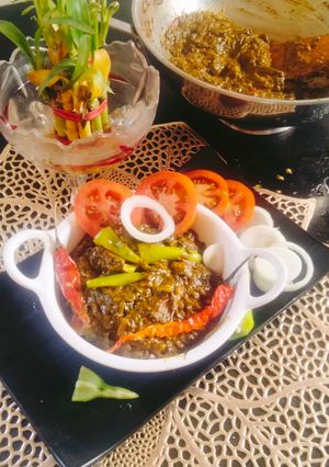 A picture of Sarson ka saag 😋 (Punjabi style sarson ka saag) 😋😋.