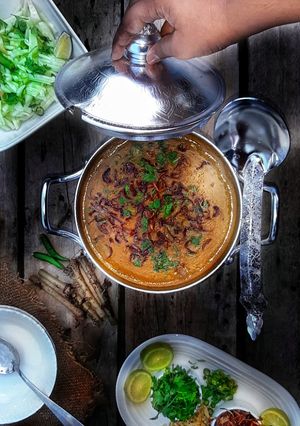 চুই ঝালের স্পেশাল হালিম রেসিপির প্রধান ছবি