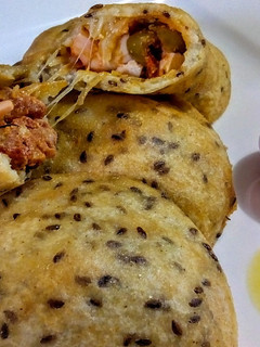 Una foto de EMPANADAS Con Chorizo y Huevos...!