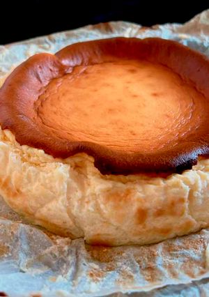 A picture of La Viña Gluten-Free Cheesecake.