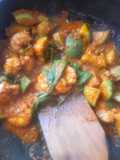 กุ้งผัดพริกแกงมะเขือเปราะ