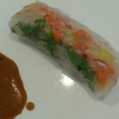 A picture of Vietnamese spring roll.