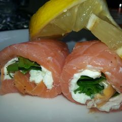 A picture of Weezy's Smoked Salmon and cream cheese spirals.