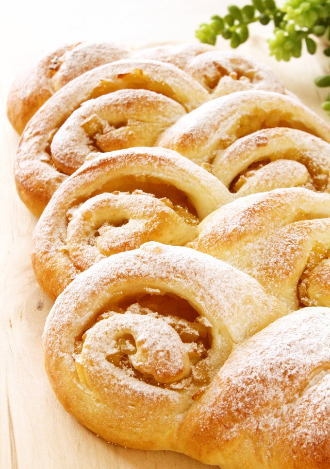 A picture of Fluffy Light Apple Bread Made in a Bread Machine.