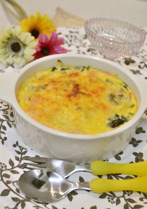 A picture of Easy Quiche with Spinach and Bacon.