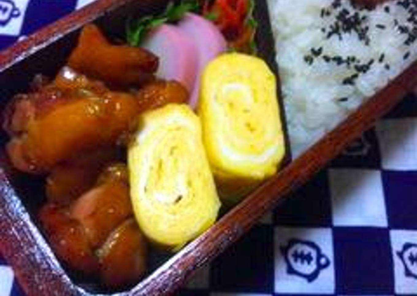 A Juicy Dashimaki Tamago Using One Egg
