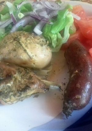 Una foto de Pollo y chorizo asado al horno