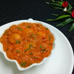 A picture of Mushroom tikka masala.