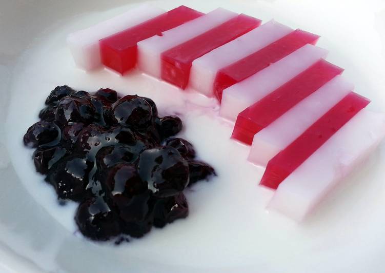 Steps to Prepare Favorite 4th Of July Coconut Jello