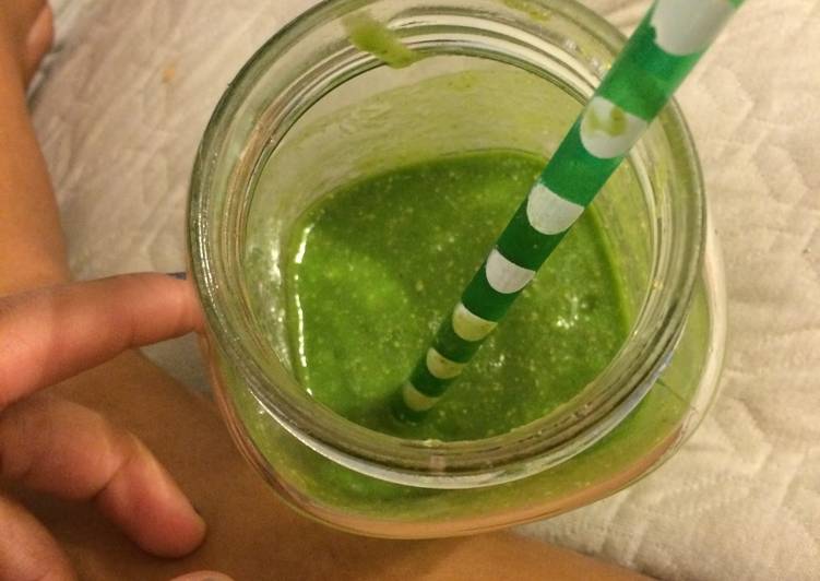 How to Prepare Speedy Green Smoothie 1