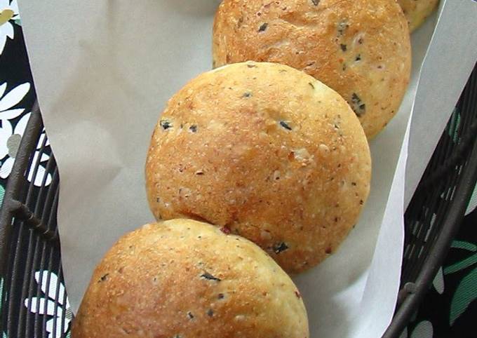 How to Make Quick Olive Bread for Grown-ups