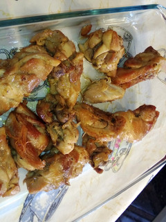 A picture of Golden Chicken.