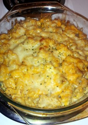 A picture of Easy cheesy chicken bake.