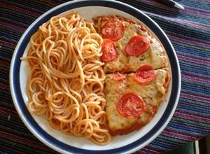 Una foto de Pizza de carne!!! a la sartén!!😱😱😱😘😘😘