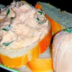 A picture of Mike's Easy Salmon Spread .