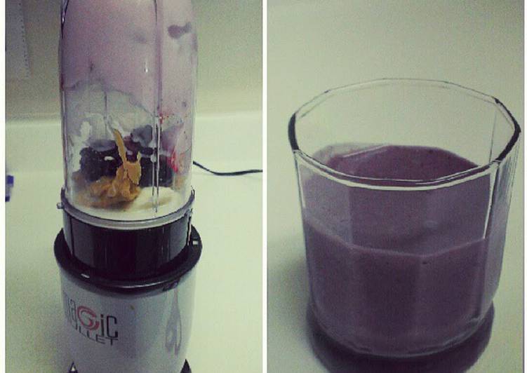 Steps to Make Quick Bay&#39;s JumpStart Smoothie