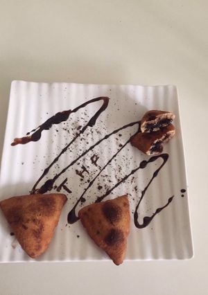 A picture of Chocolate Samosa.