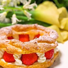 A picture of Easy Paris-Brest Cream Puffs using Pancake Mix for Festive Occasions.