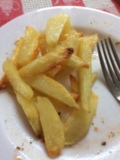 Una foto de Papas fritas en freidora de aire, con muy poco aceite