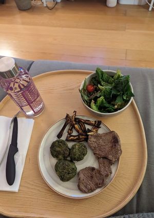 Una foto de Albóndigas de brócoli y Kale (keto)