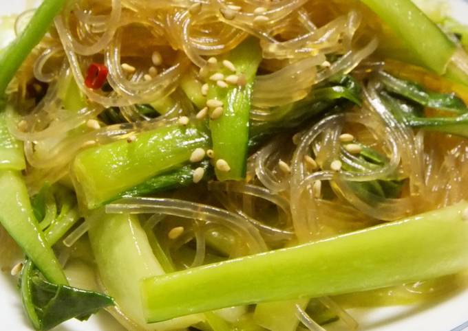 Step-by-Step Guide to Prepare Homemade Fragrant with Sesame Seeds! Stir-fried Bok Choy and Cellophane Noodles with Oyster Sauce