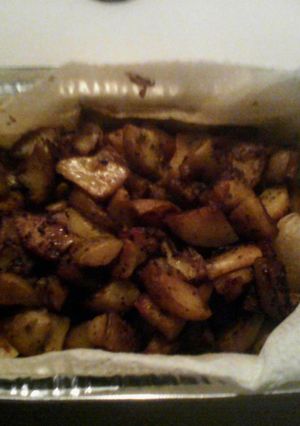 A picture of Fried Potatoes with Onions.