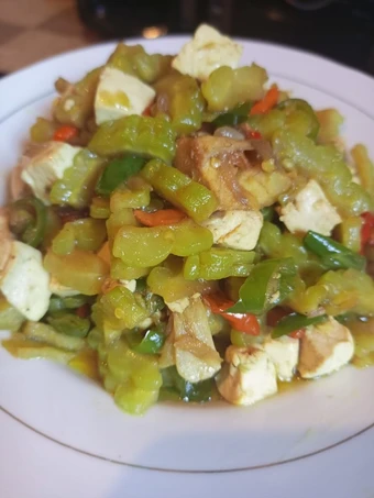 Cara Gampang Menyiapkan Resep Tumis Pare Tahu yang Lezat Sekali Anti Ribet, Lezat Sekali