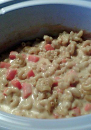 A picture of Slow Cooker Mac and Cheese.