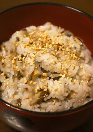 A picture of No-Fail Mixed Maitake Mushroom Rice.