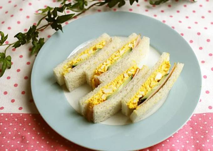 How to Make a Beautiful Egg Salad Sandwich