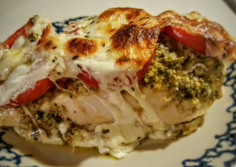 Steps to Make Super Quick Homemade Pesto, Tomato, &amp; Mozzarella Baked Chicken