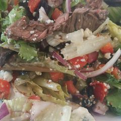A picture of Steak salad.
