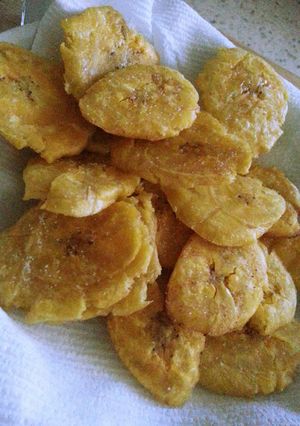 A picture of Tostones (Fried Platains).