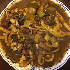 A picture of California Farm Cast Iron Minestrone Stew & Soup.