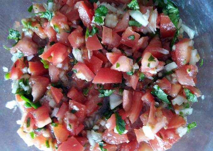 Easy Garden Fresh Salsa