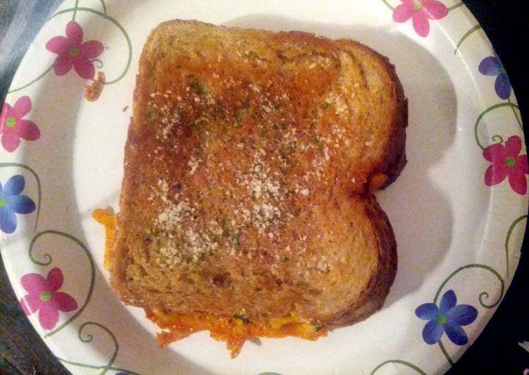 Recipe of Super Quick Homemade fancy grilled cheese