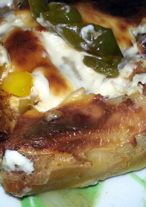 A picture of arabic chicken n cheese sambosa.